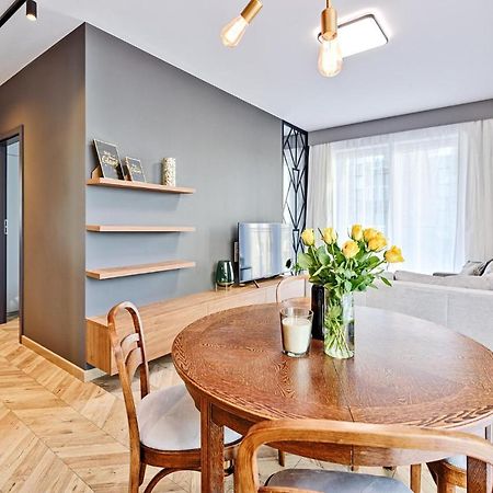 Aparthouse Fabryczna Lodz  Ngoại thất bức ảnh