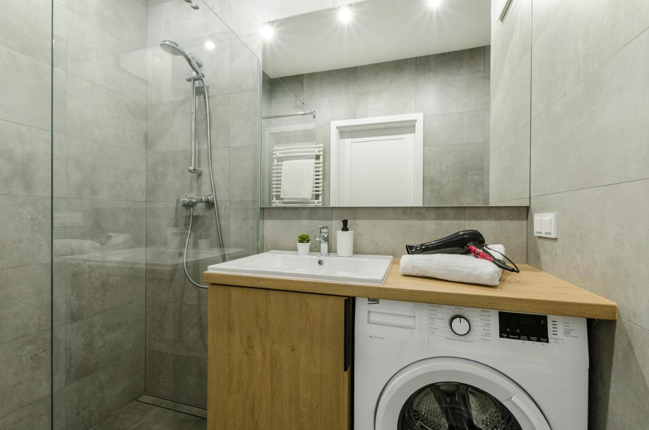 Aparthouse Fabryczna Lodz  Ngoại thất bức ảnh