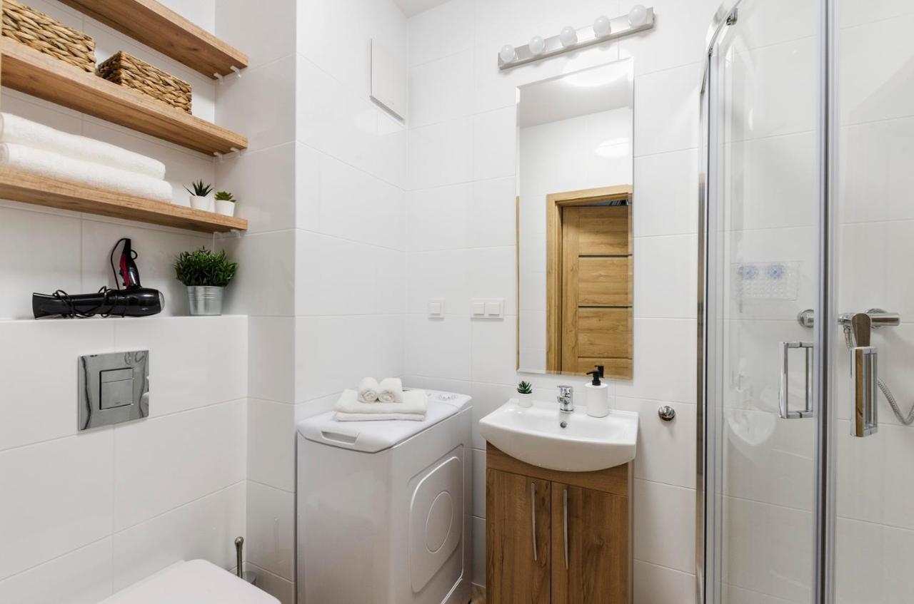Aparthouse Fabryczna Lodz  Ngoại thất bức ảnh