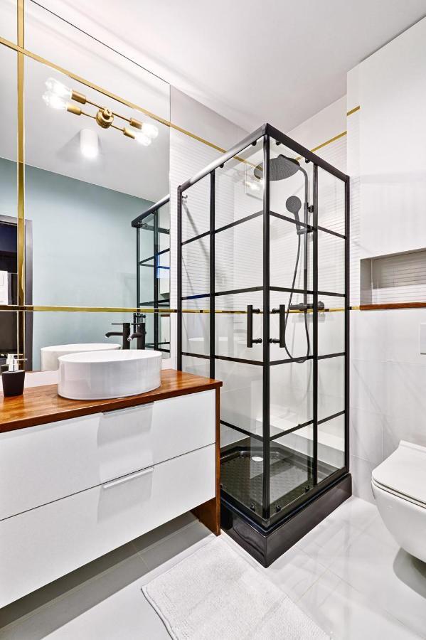 Aparthouse Fabryczna Lodz  Ngoại thất bức ảnh